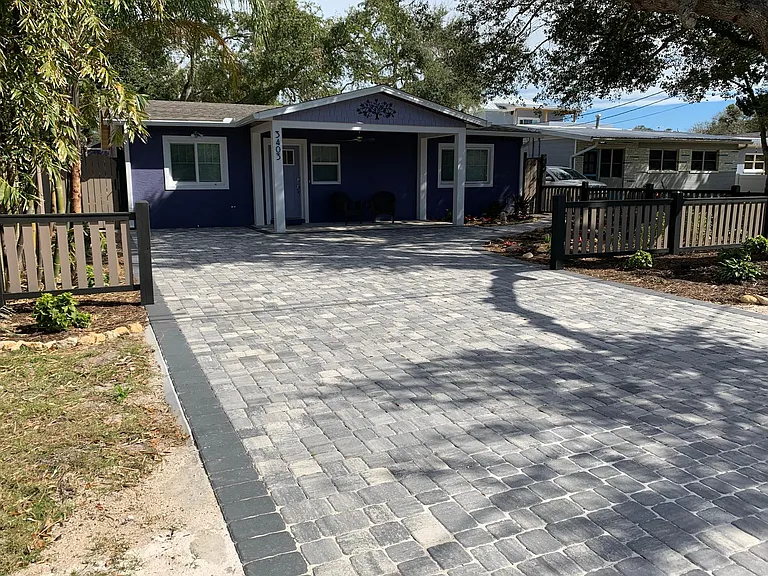 3403 Saxon Dr — Photo 10