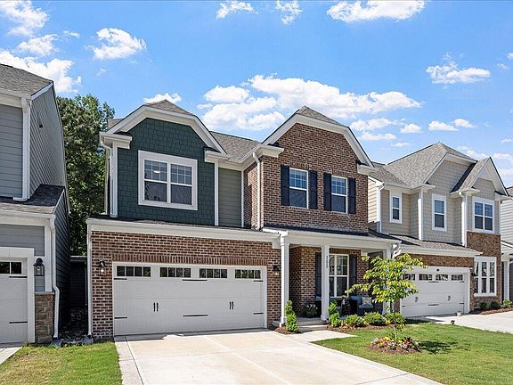 3rd image of 105 Novello Way