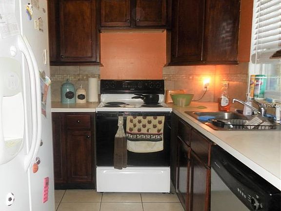 5th image of 1605 Beatrice Dr