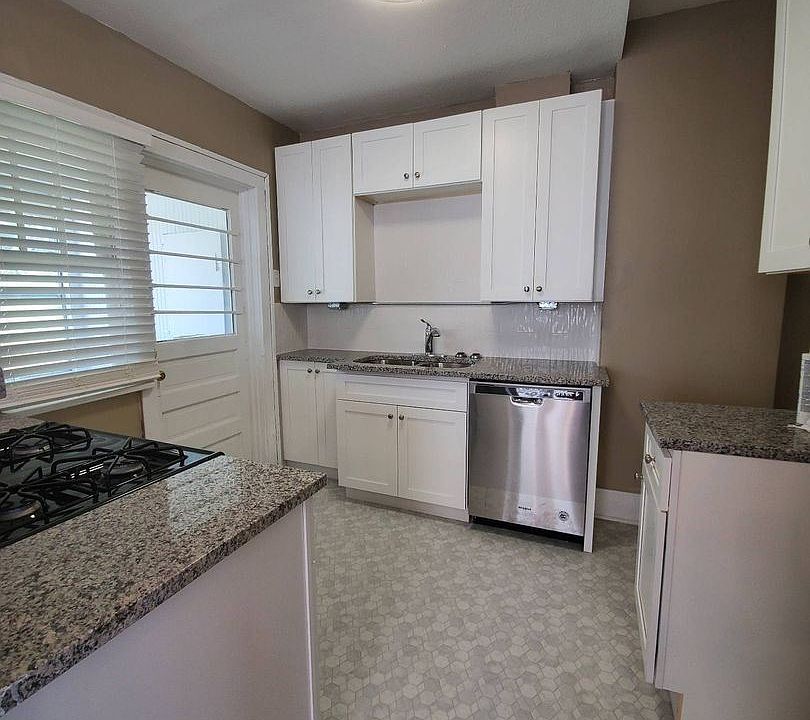 1st image of 140 N 31st St