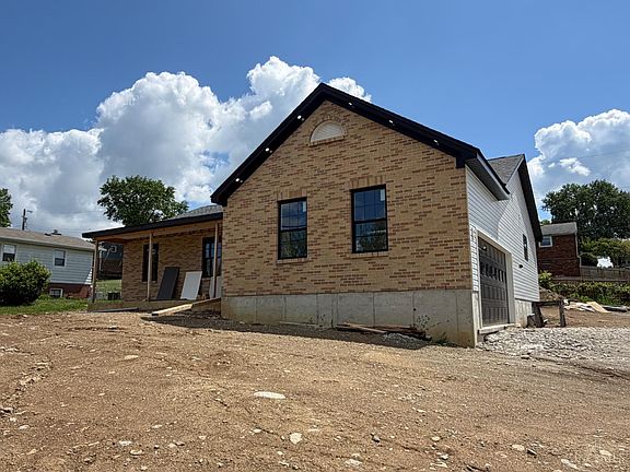 3rd image of 2417 Millville Rd