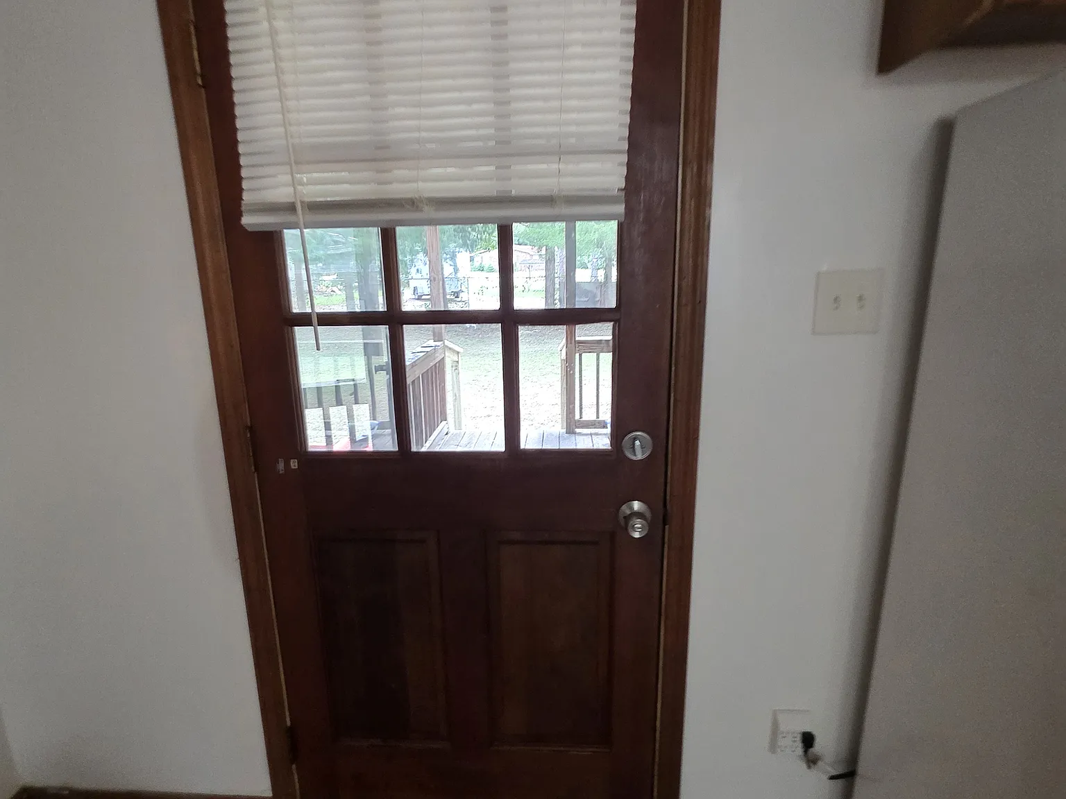 909 Bonny Cir — Photo 3