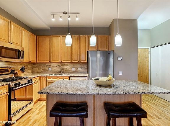 5th image of 1631 S Michigan Ave APT 602