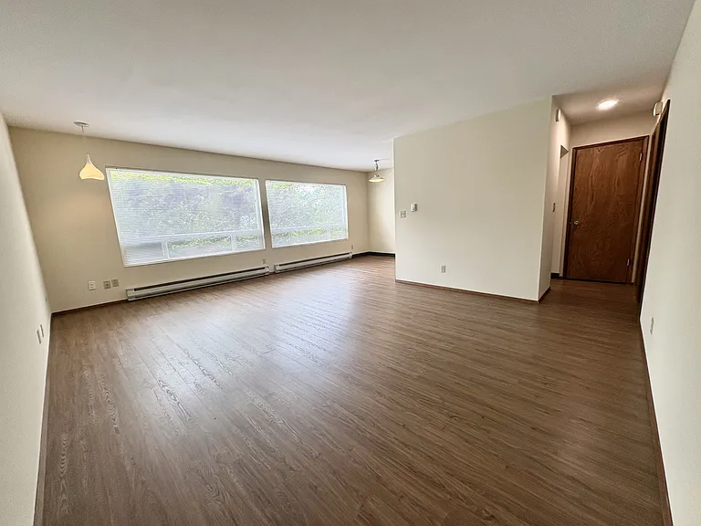 540 Williams Ave N #8 — Photo 3