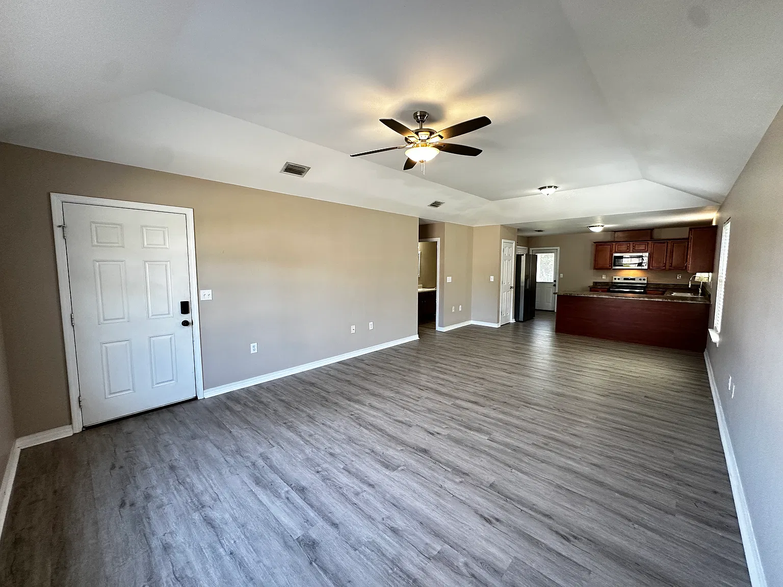 Available Now! 3 Bed 2 Bath In Foley! — Photo 3