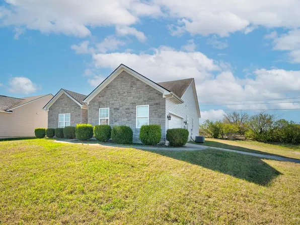 1400 Orchard Dr, Nicholasville, KY 40356