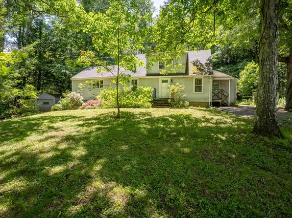 42 Sherburne Road, Lee, NH 03861