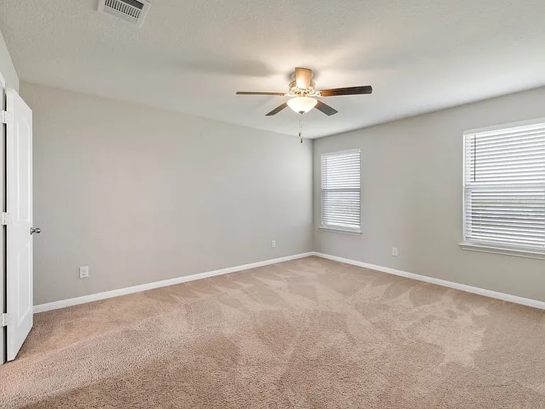 19300 Andrew Jackson St — Photo 16