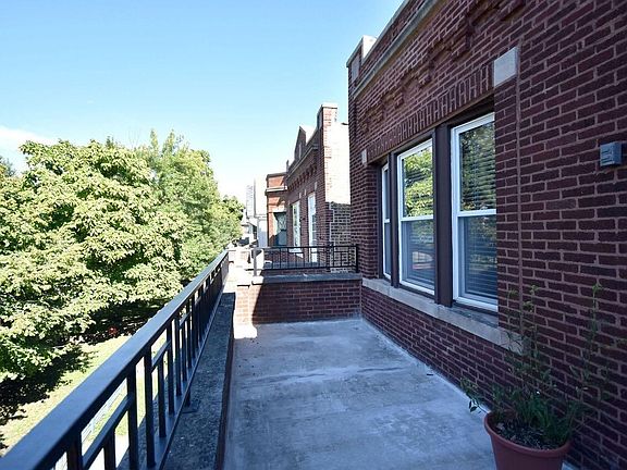 4th image of 4205 N Wolcott Ave #1