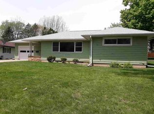 204 Sunset St, Waverly, IA 50677