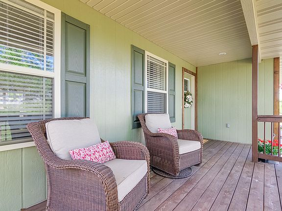 3rd image of 3326 Cody Dr