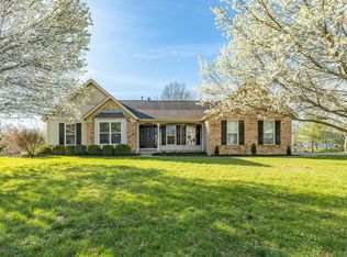 5885 Canterfield Ct, Weldon Spring, MO 63304