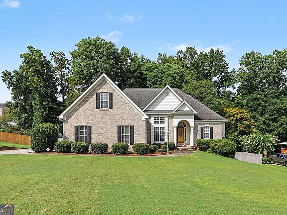 2nd image of 1264 Harvest Ln