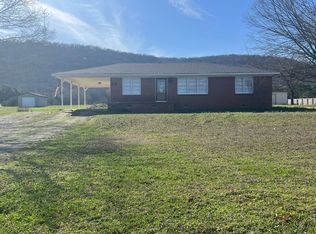 220 Old Big Cove Rd, Brownsboro, AL 35741
