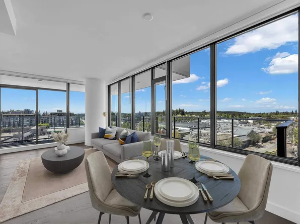 1588 Johnston Rd #810, White Rock, BC V4B 3Z7