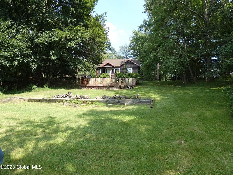 4th image of 335 Peck Road