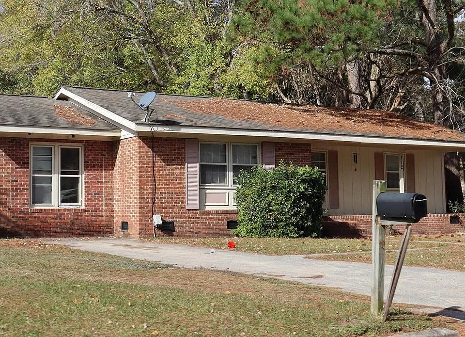 112 Candlewood Dr