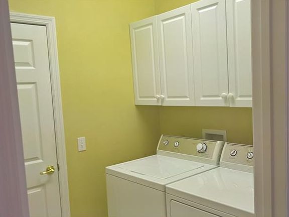 5th image of 693 Portofino Dr