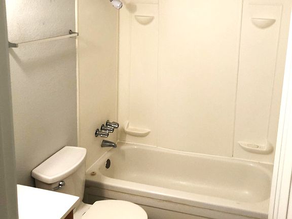3rd image of 1015 Mississippi St #13809b67d