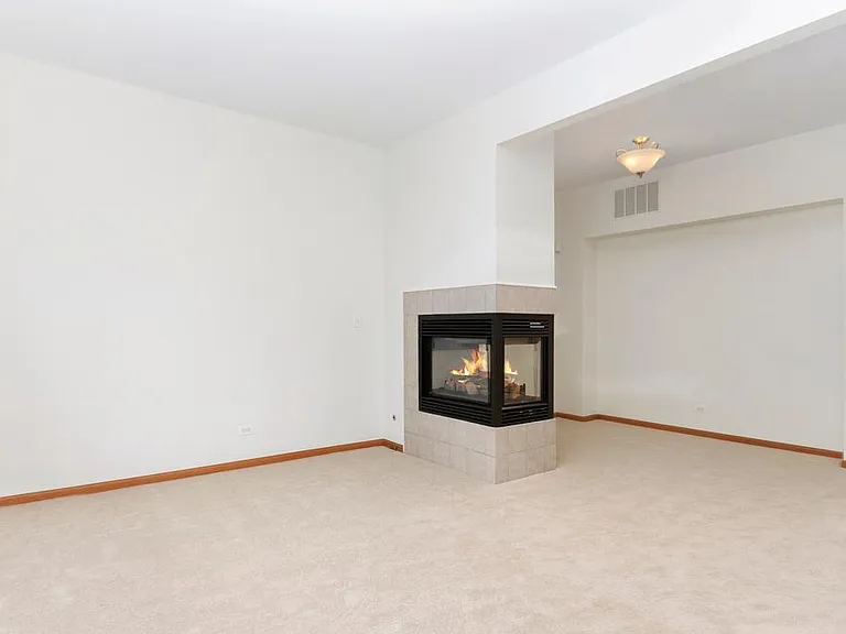 2285 Hudson Cir #2285 — Photo 7
