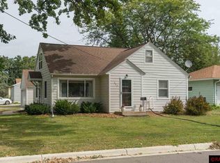 202 Weaver St, Mankato, MN 56001