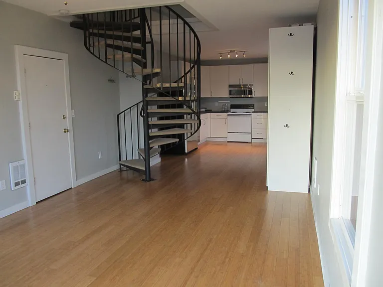 2223 Rucker Ave — Photo 3