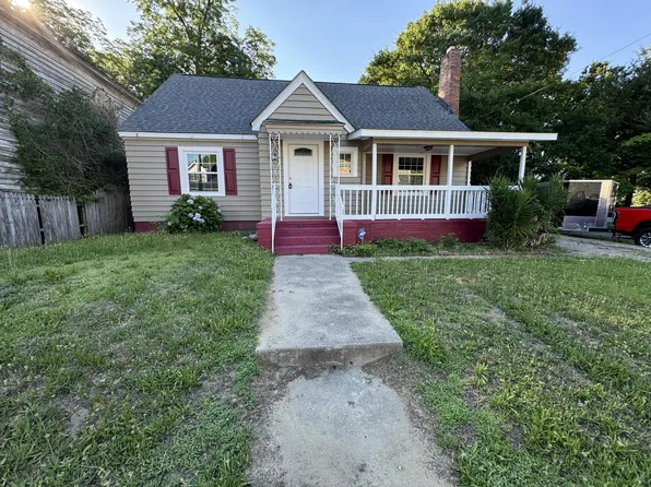 323 N Harvey St, Washington, NC 27889