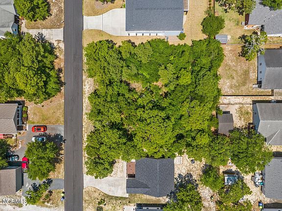 3rd image of 150 NW 8th St