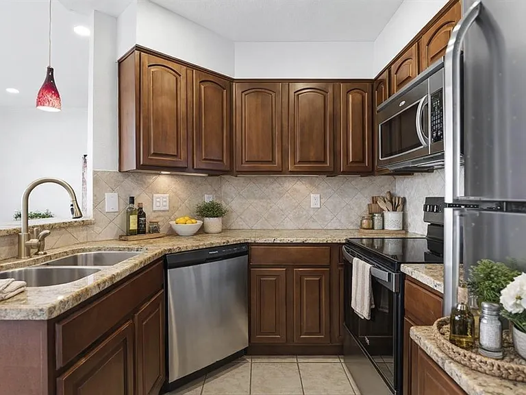 6000 Shepherd Mountain Cv #1810 — Photo 9