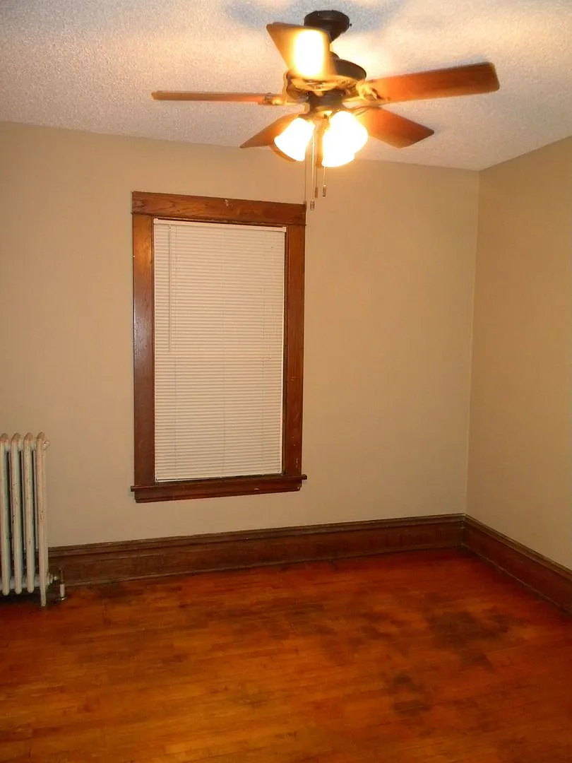 742BUCH — Photo 3