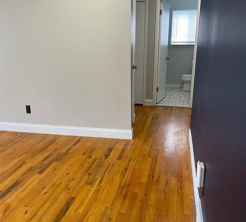 5th image of 33633 Swan Dr