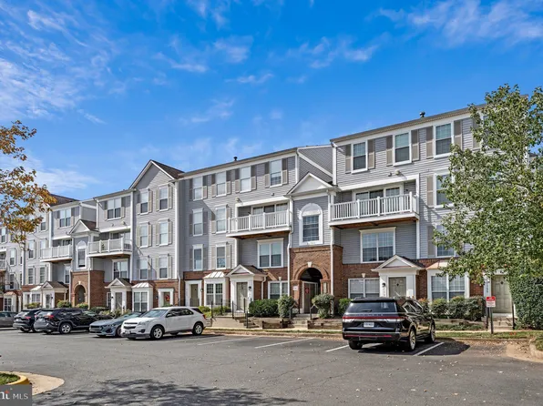 21799 Baldwin Sq Unit 303, Sterling, VA 20164