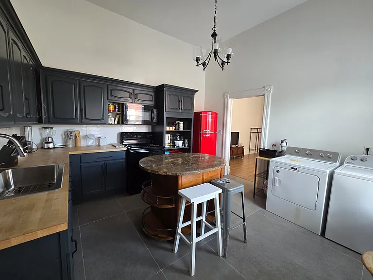 1834 Highland Ave — Photo 7