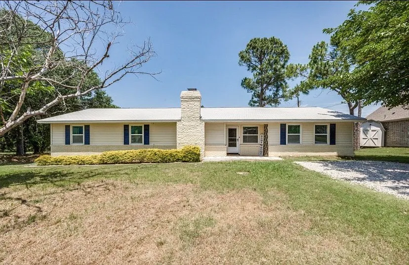 3 bed, 1862 sqft, $3,200 — Photo 2