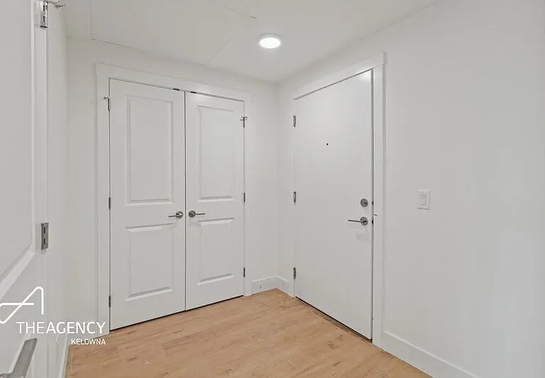 1036 Coronation Ave #408 — Photo 6