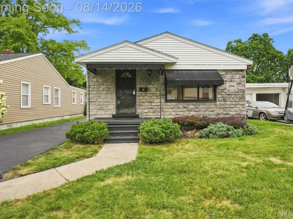 596 Nebraska Ave, Pontiac, MI 48341