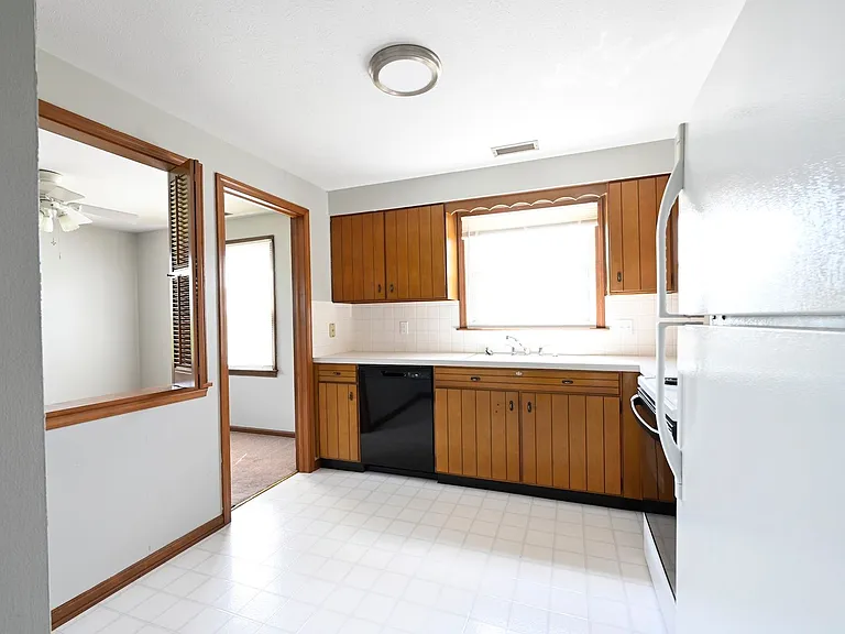 425 W Cook Rd #1 — Photo 6