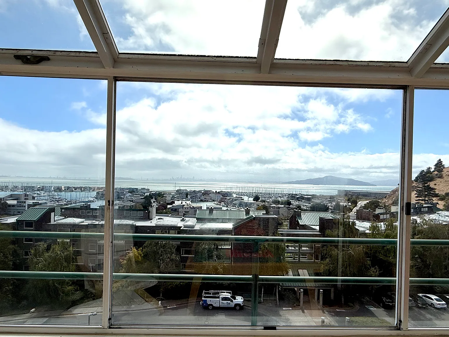 2 bed, 1400 sqft, $3,400 — Photo 3