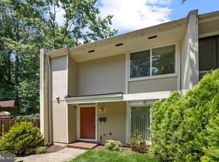 2346 Southgate Sq, Reston, VA 20191