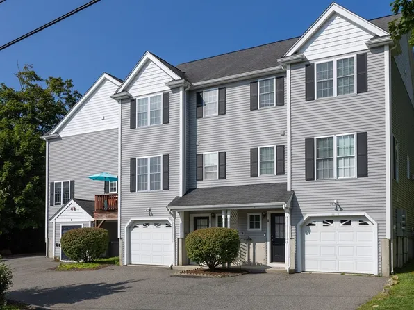 52 Packards Ln Unit 4, Quincy, MA 02169