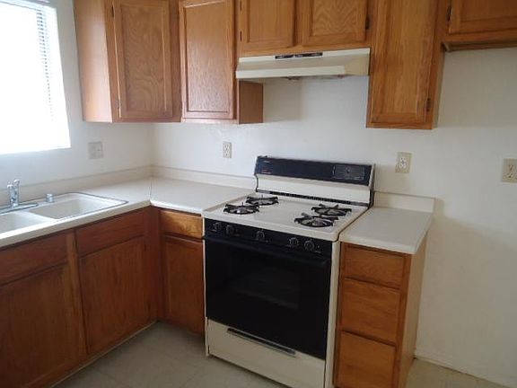 3rd image of 355 Church St APT 2