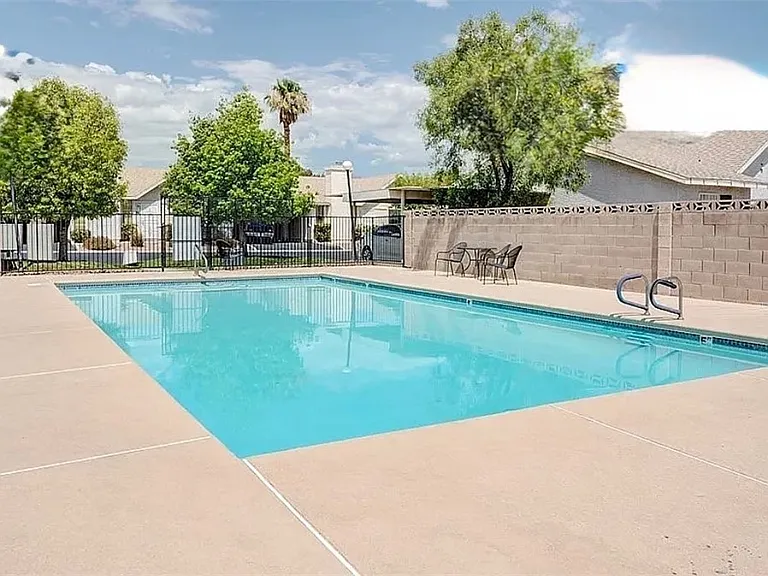 601 Jonathan Glen Way — Photo 1