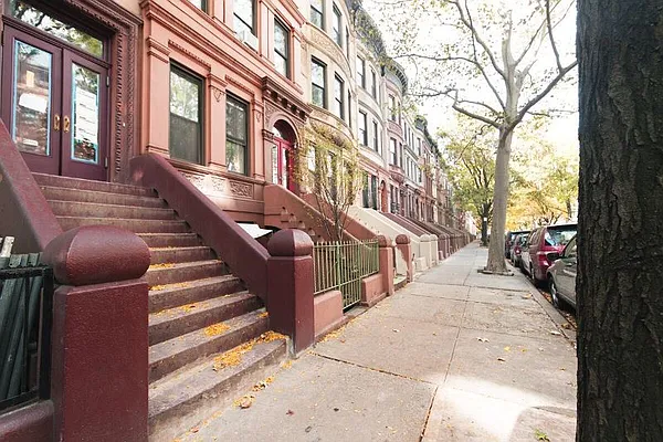 Rented by Ardent Property Group LLC | media 8