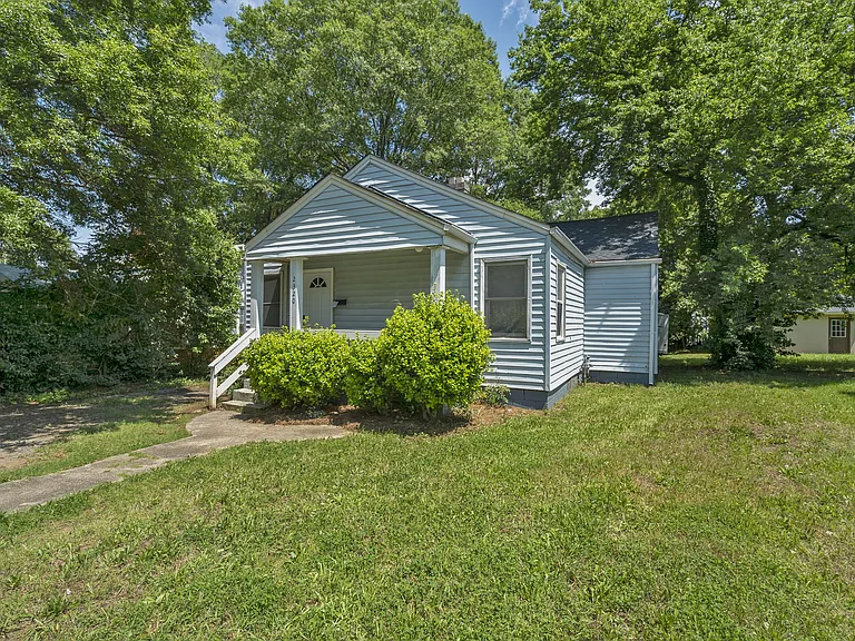 2320 Olando St #1 — Photo 3