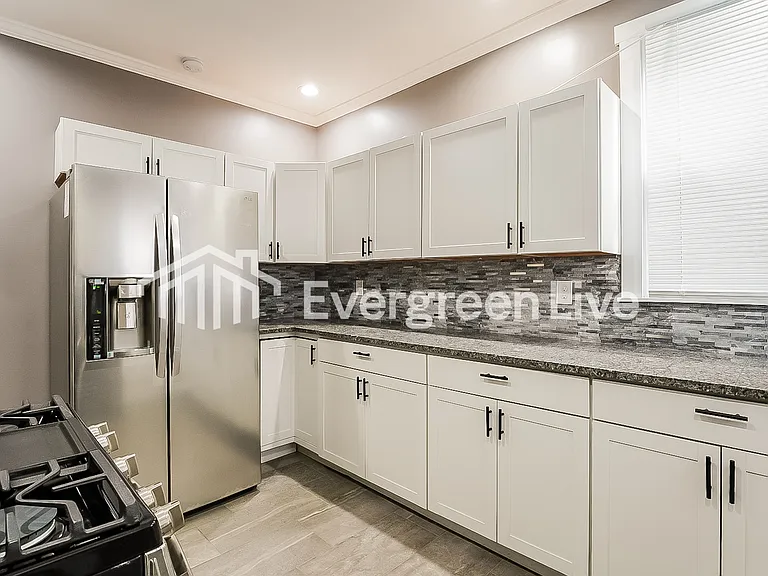 2110 Monongahela Ave — Photo 7