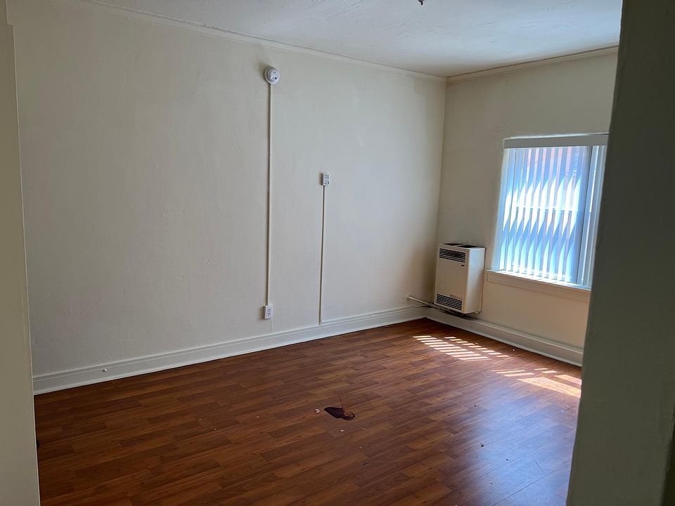 2nd image of 628 S Ardmore Ave APT 23
