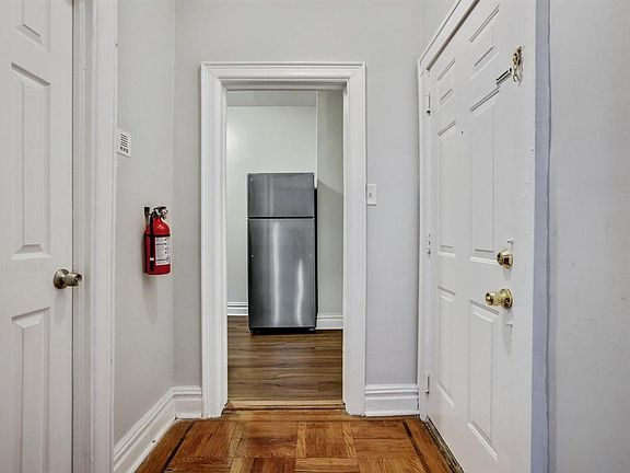 3rd image of 100 Prospect St APT 104