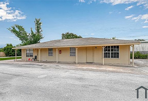 3rd image of 8430 Round Rock Dr #6