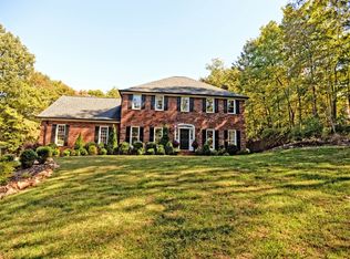 100 Mayflower Ct, Cramerton, NC 28032