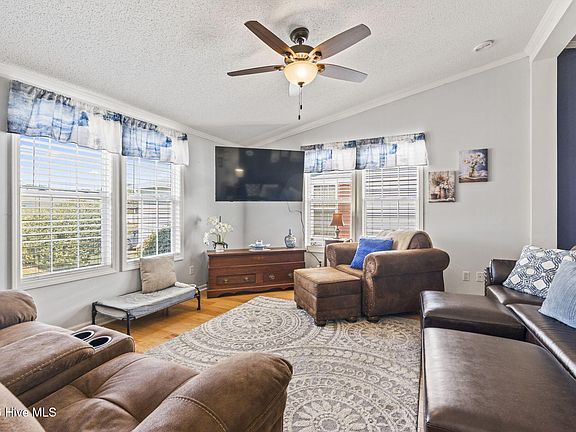 4th image of 891 Palmer Drive